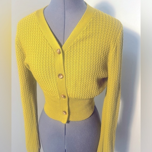 Kerisma Sweaters - Kerisma Sz Small Saori Cardie, Moss Green Cashmere Blend Shrunken Cardigan NWOT